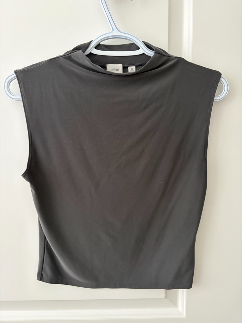Wilfred Sleeveless Mock Neck Top - Charcoal Gray
